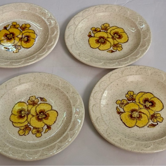 Vintage Style Yellow Floral Bread & Butter Plates - Set of 4, Great Condition - Picture 15 of 16